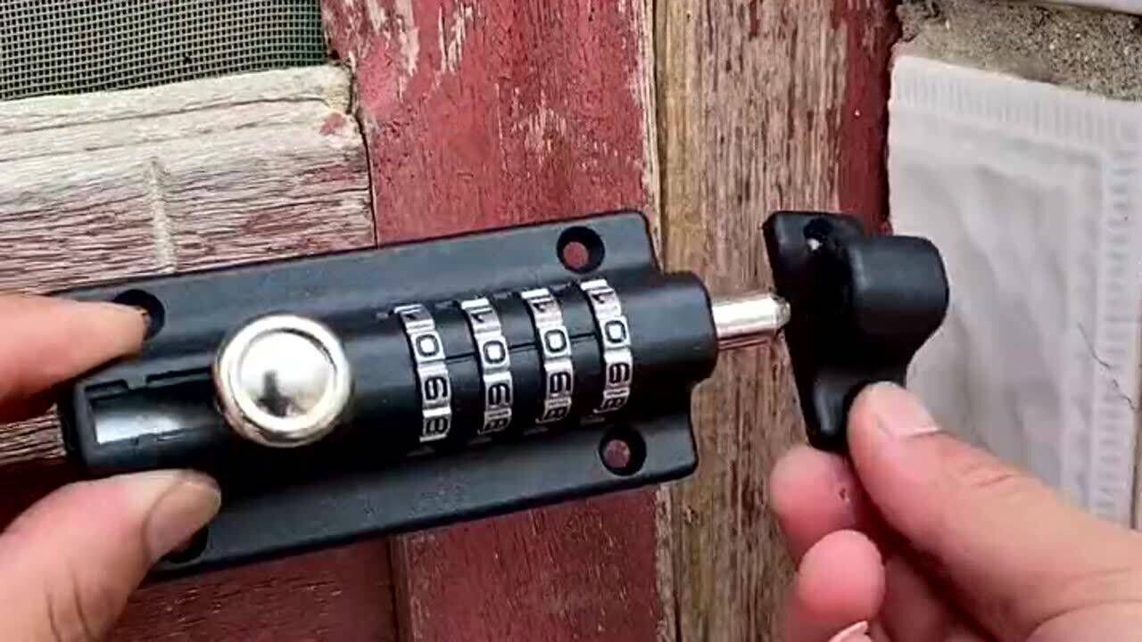 带有密码锁的插销，安装在门上保证安全，一个人在家再也不用怕了！_腾讯视频
