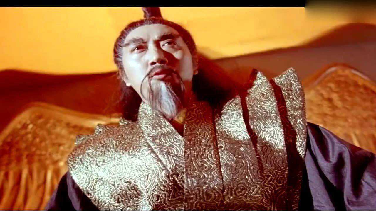 谁找到七星剑谱谁就继承飞鹰堡堡主之位十三鹰各怀鬼胎