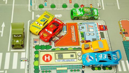 日版赛车总动员玩具：热闹的汽车小镇