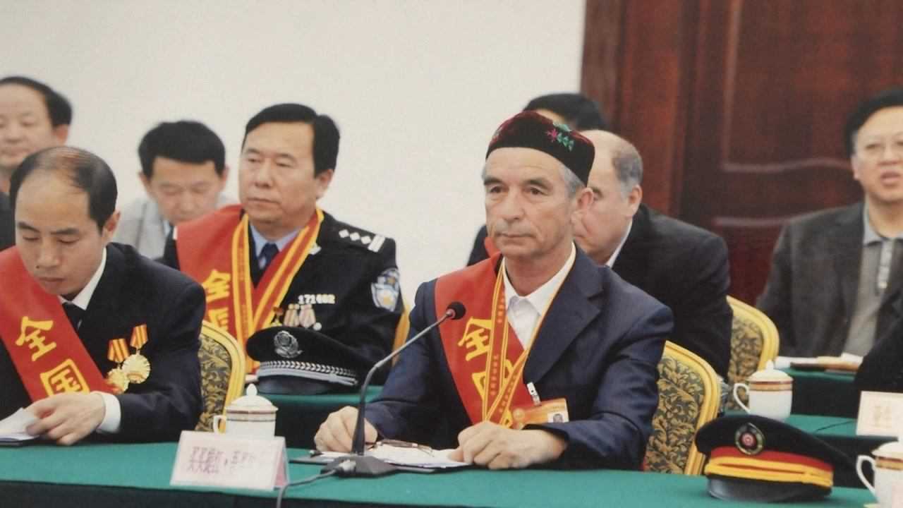 "七一勋章"获得者买买提江·吾买尔