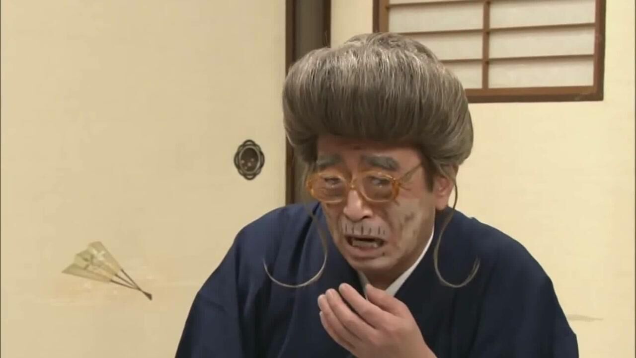 爆笑恶搞,日本糊涂搞笑的茶艺师,把顾客吓坏了!