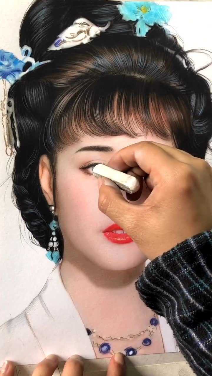 古装最难画的就是头发和头饰了!画了两天才画好