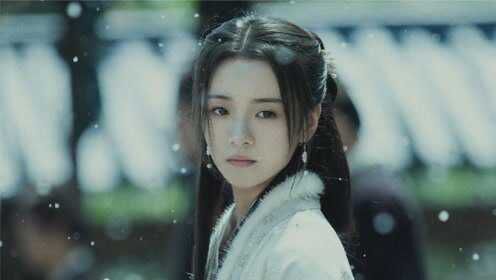 雪中悍刀行姜泥手持大椋龙雀白衣缟素登上擂鼓台为他壮声势