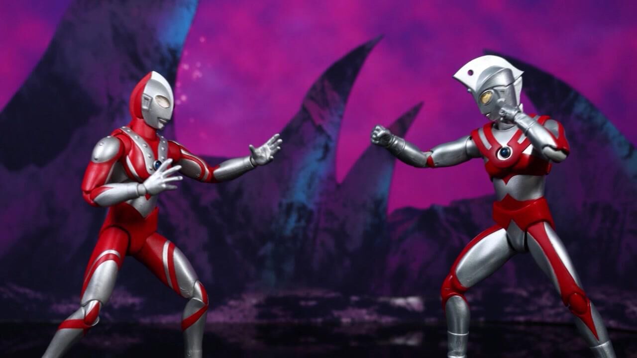 【奥特曼定格动画】艾斯奥特曼vs佐菲!_腾讯视频