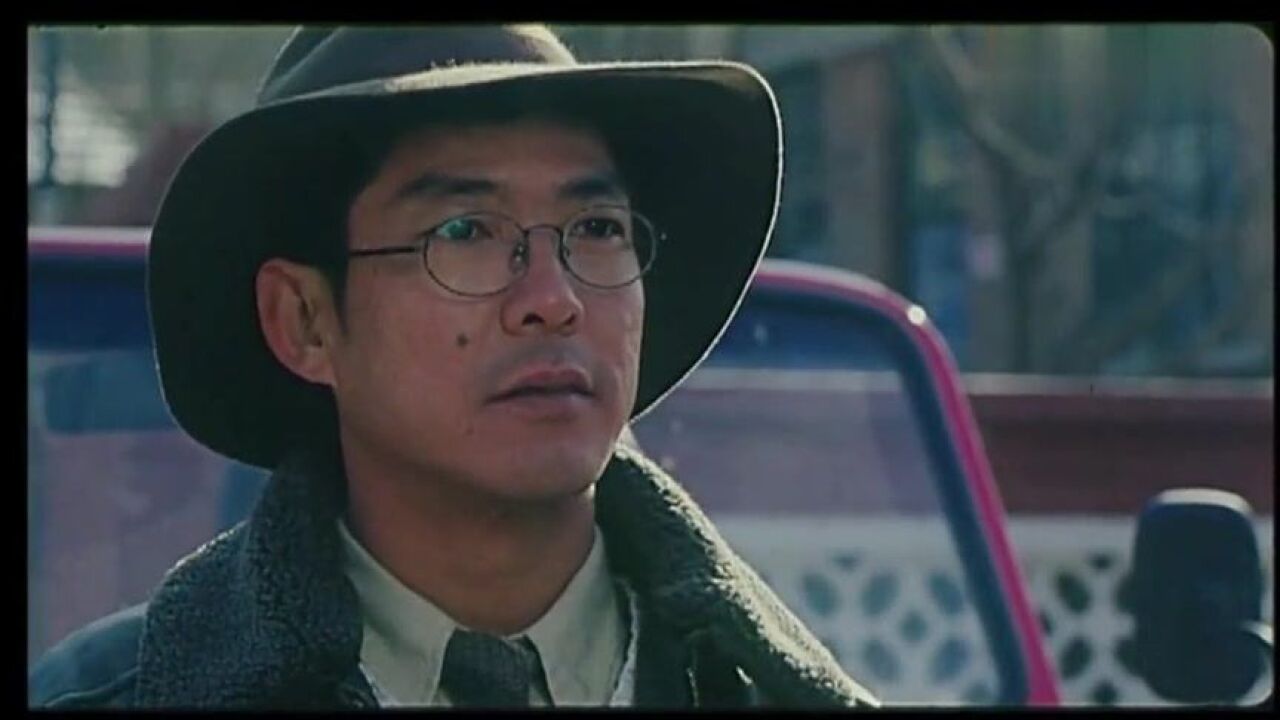 龙在少林经典片段,男子执意送走小萱,小胖一脸气呼呼,太可爱了