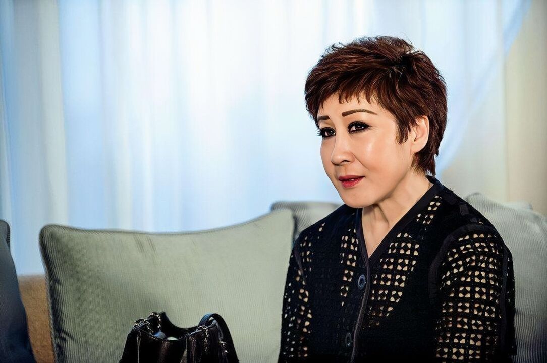 李小龙死在她家中,至今不被影迷原谅,42年后丁佩说出实情