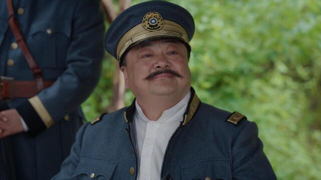 胡司令秒变脸 一声令下将众人都逮捕回监狱,胡司令是个狠人!