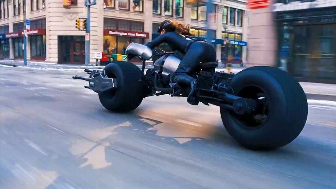 各国电影中的高科技摩托,谁最厉害美国的蝙蝠战车好炫酷_腾讯视频