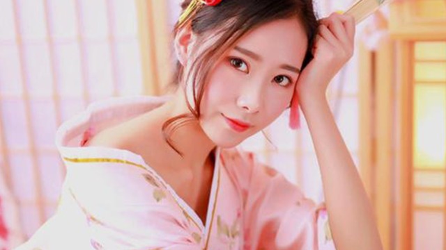 日本女人穿和服,为何里面不穿内衣,除去方便外还有一个原因