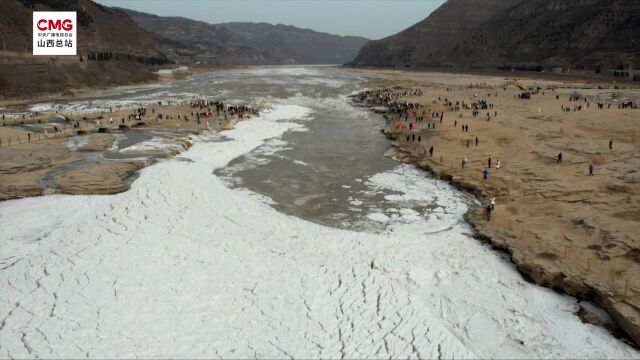 壮美!黄河壶口瀑布现“水岸齐平”景观