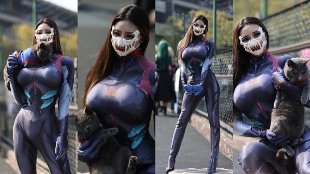 请欣赏新福音战士绫波丽【温温同学】美女与猫咪同人漫展cosplay