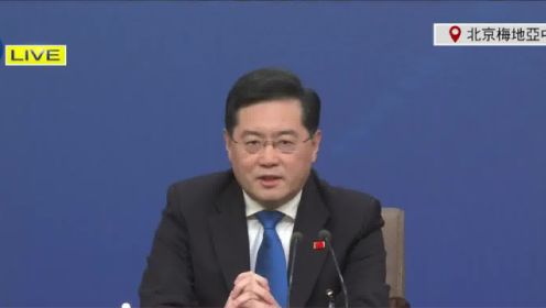 秦刚答凤凰记者问：解决台湾问题是中国人自己的事，任何外国都无权干涉