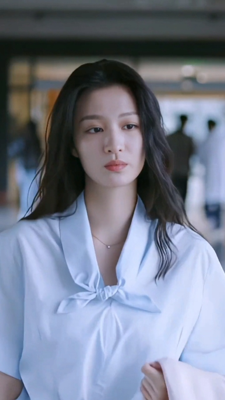不止是古装,王楚然的现代装也非常惊艳《听说你喜欢我》阮流筝