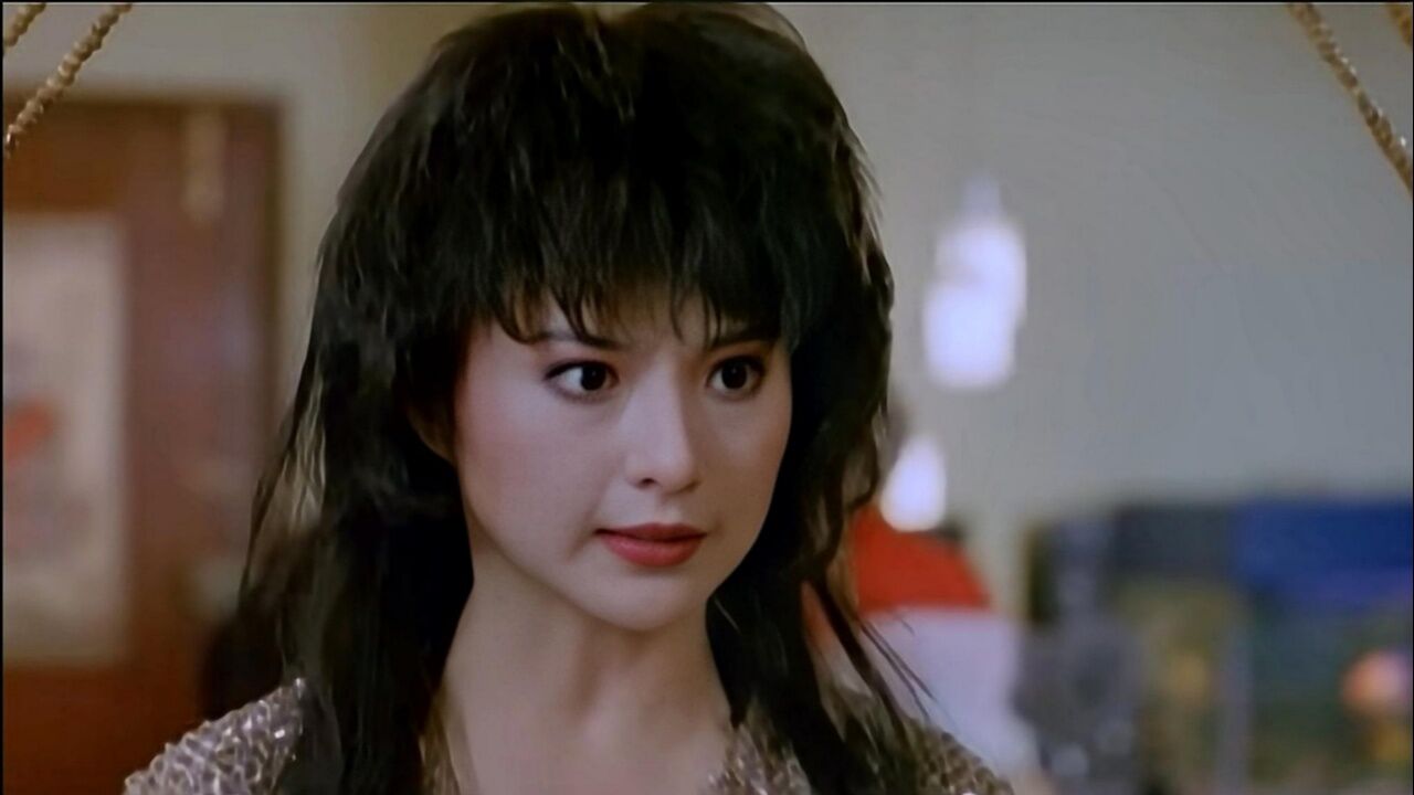 李赛凤这部动作猛片有多好看?一首《黑街》,勾起满满的回忆