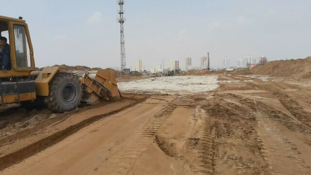 路基灰土拌合