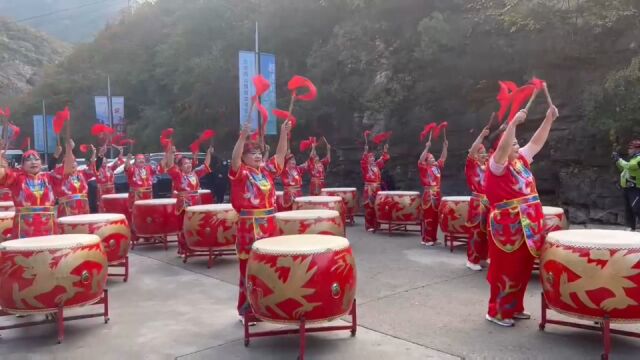 金秋醉美幽岚山 红叶尽染坡峰岭!坡峰岭第十二届红叶节开幕