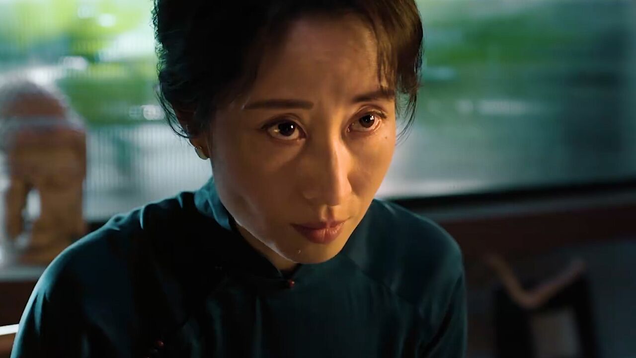 《回廊亭》痛苦与释然相伴而生,追随光不如成为光