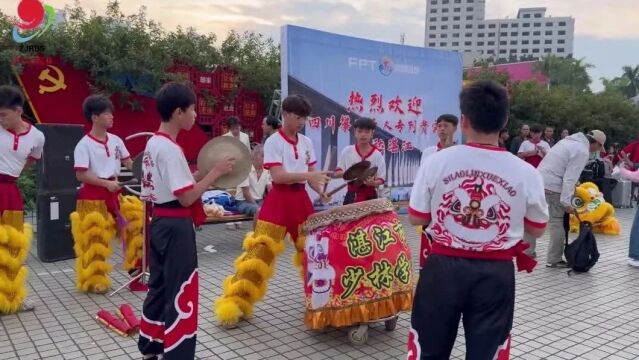 看海景、吃海鲜!千人专列团抵湛展开惬意之旅→