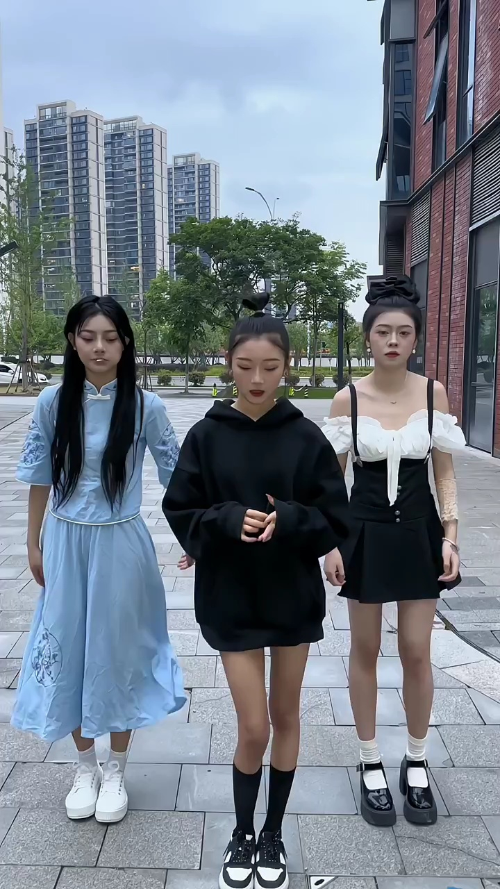 看到最后会发现不一样  乖琴枝很好. 芊一很好·琴