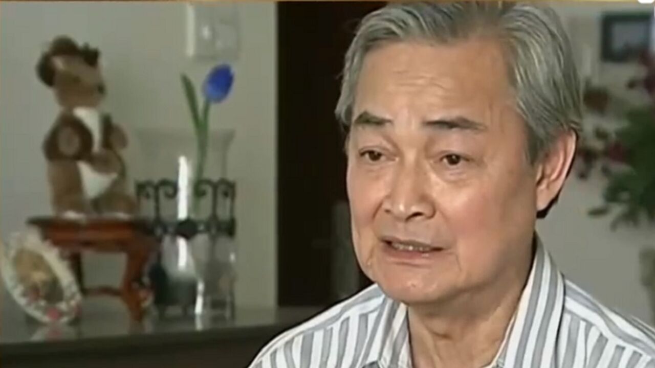 《五朵金花》中阿鹏扮演者莫梓江讲述拍摄赛马场景,马不听话,拍摄时