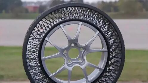 中国一位小伙，他发明新型轮胎，永不充气不爆胎，已经申请专利