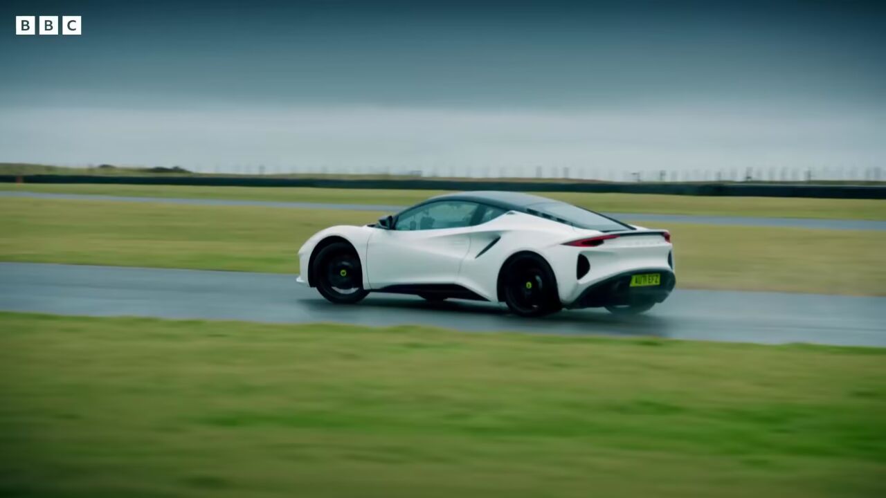 chris harris drives the 400bhp lotus emira top gear series 32