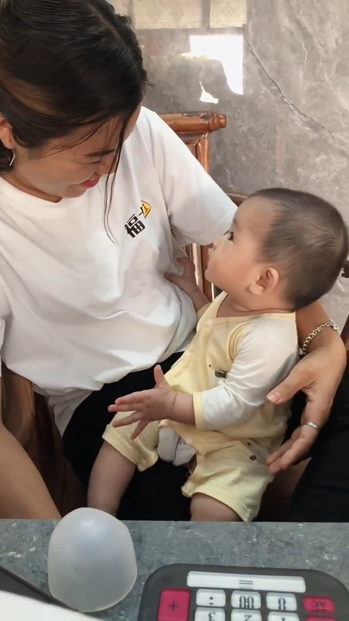 王爺被下春藥性欲大發，把小宮女認作灰姑娘，要了她一次又一次！
