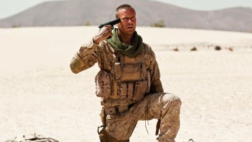《地雷险区2》狙击手在沙漠踩到地雷，他该如何自救