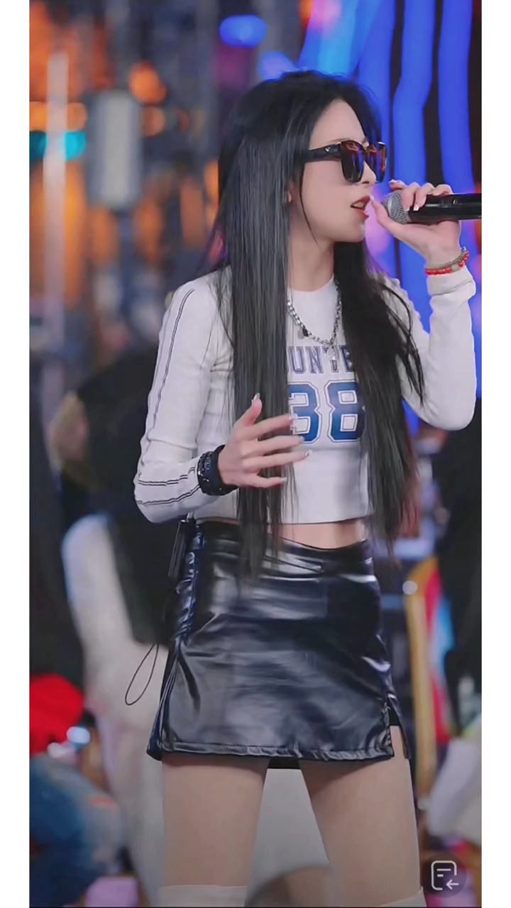 木森大舞台夏抖抖木森团队的工作人员辛苦啦热了热了