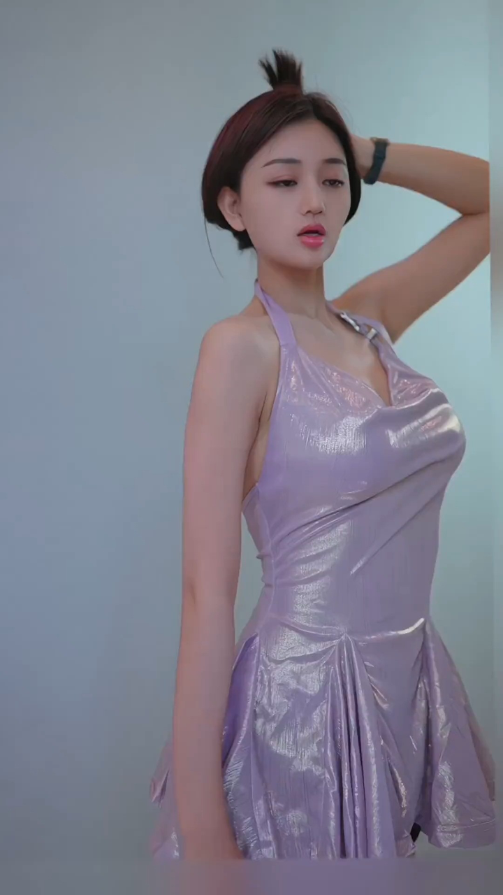 好看的小姐姐#好身材好气质#秀出好身材