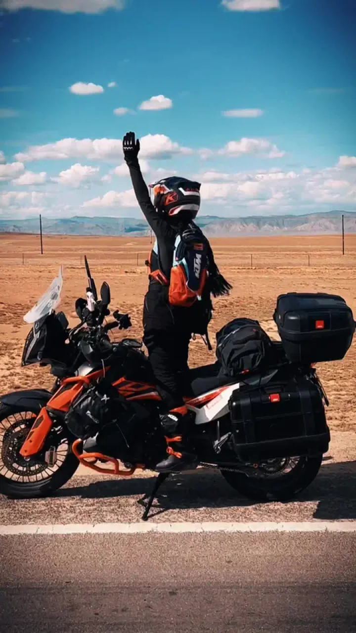 答案就在路上 自由都在风里#在路上在远方#摩旅 #女骑 #摩托车