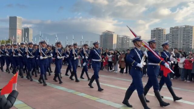 云南省玉溪市举行同升国旗同唱国歌主题活动 龙腾中华逐梦前行奋斗为笔山河为卷铸牢意识