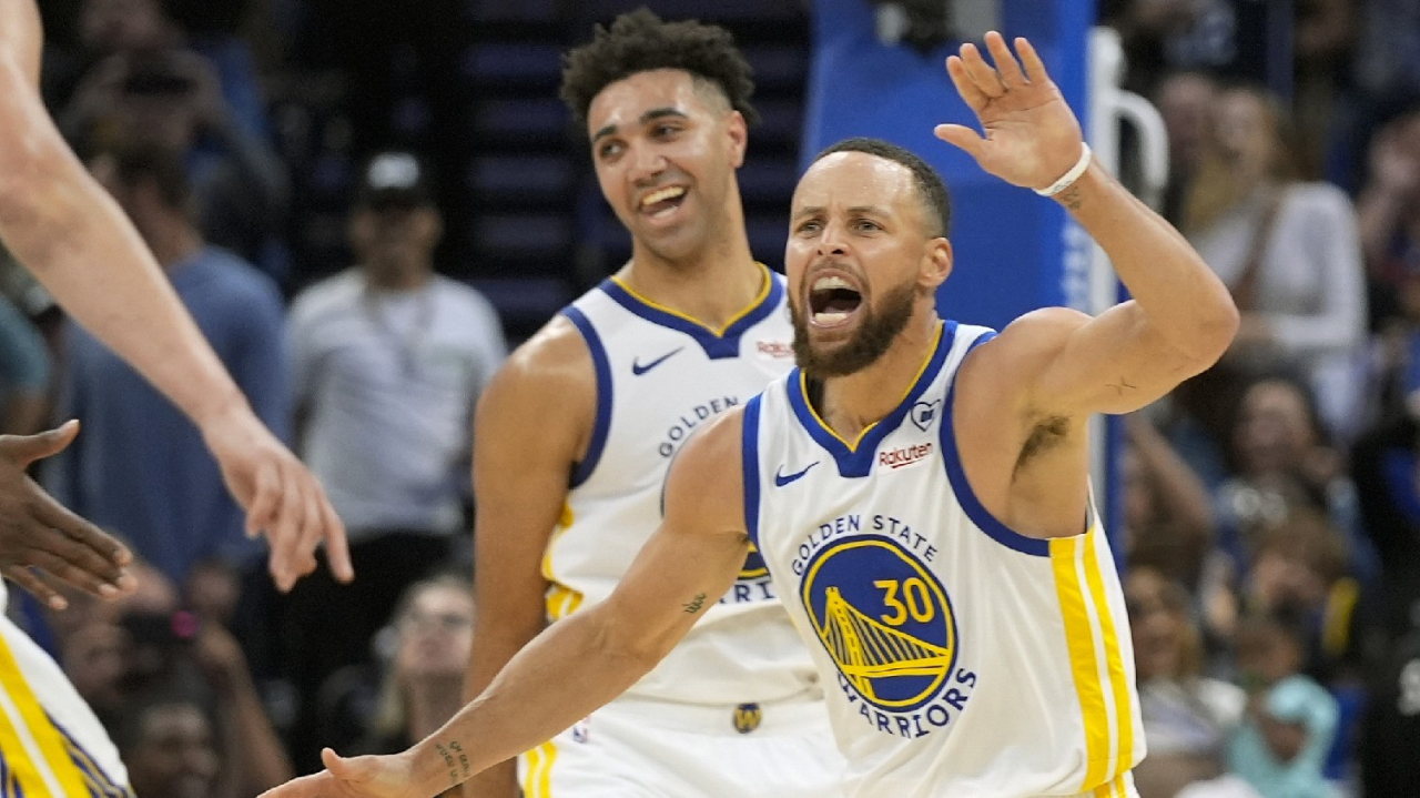 勇士生死5分钟:勇士五小疯狂冲击 库里大秀晚安三分灭魔术