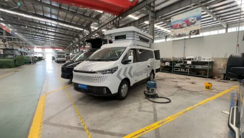 大通v70短轴低顶硬升顶房车,布局特殊有办公需求的车友可以考虑