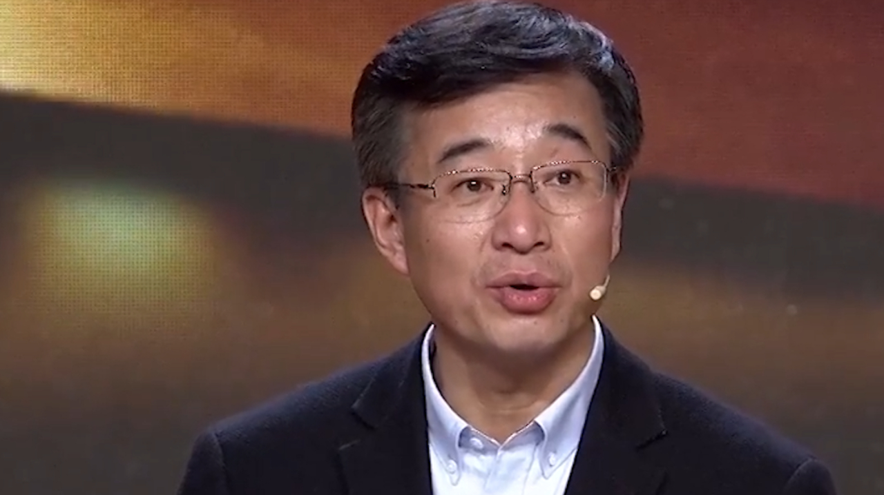 开讲啦:小伙发愁爸爸烟瘾太大,王辰院长帮忙支招