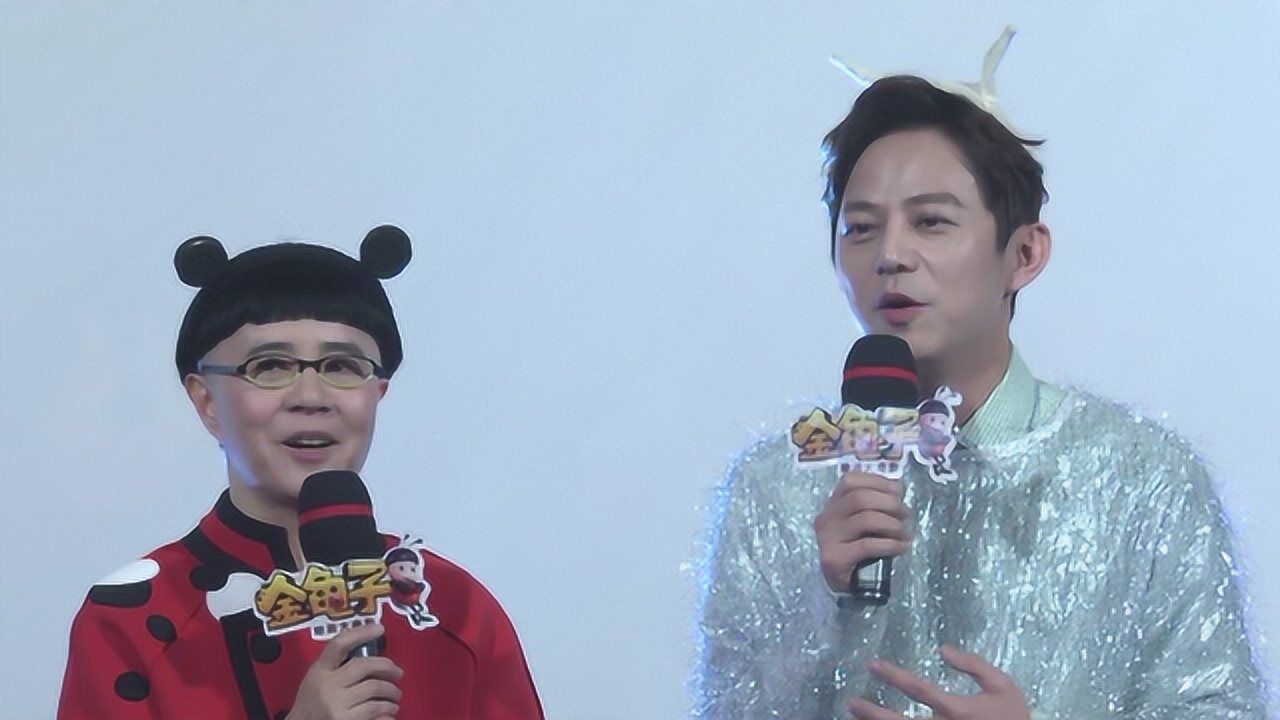 52岁金龟子与毛毛虫同框何炅刘纯燕帮我打开主持届