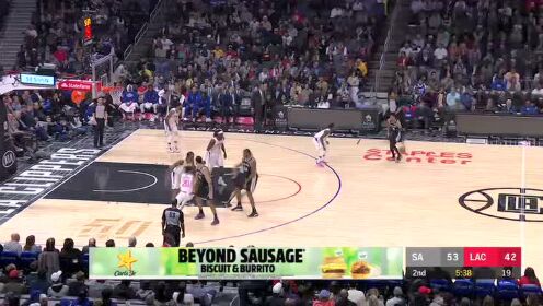 《NBA全场回放》【原声回放】马刺vs快船第2节 博尔特尔劈头盖脸连续封盖哈雷尔格林