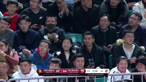 《CBA全场集锦》外援连线空中接力！ 富兰克林助飞莫兰德空接暴扣