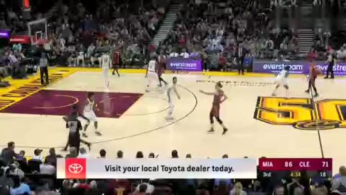 《NBA全场回放》【原声回放】热火vs骑士第3节 阿德巴约空中漫步挂筐扣篮
