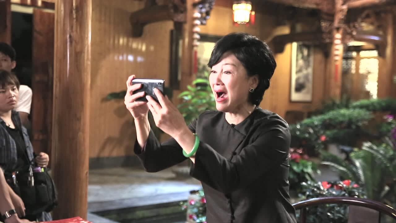 黑白禁区幕后花絮黑白禁区幕后花絮谭婆气场两米八