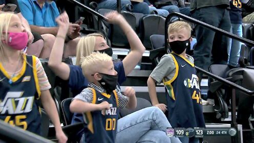 《NBA全场集锦》巴恩斯传球被抢断 米切尔反击分球康利三分命中杀死比赛