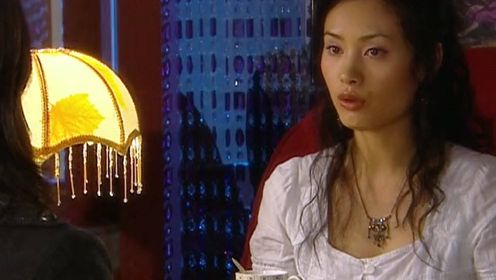 《美丽背后》第10集02：丽娅向小曼摊牌，叫她不要一意孤行惹麻烦