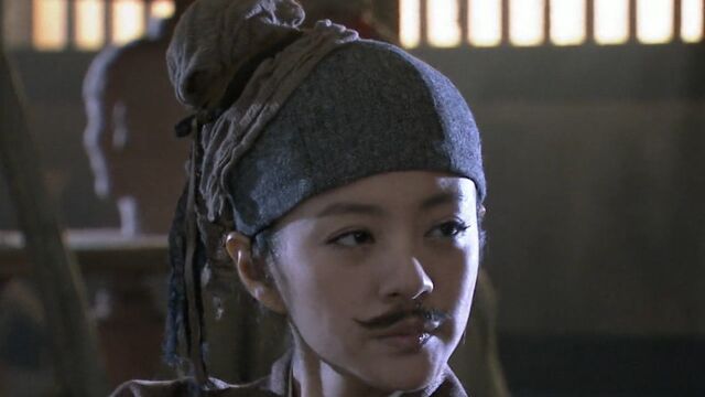 《古今大战秦俑情》第二集02:冬儿成功进入窑厂,第一项工作就是上色