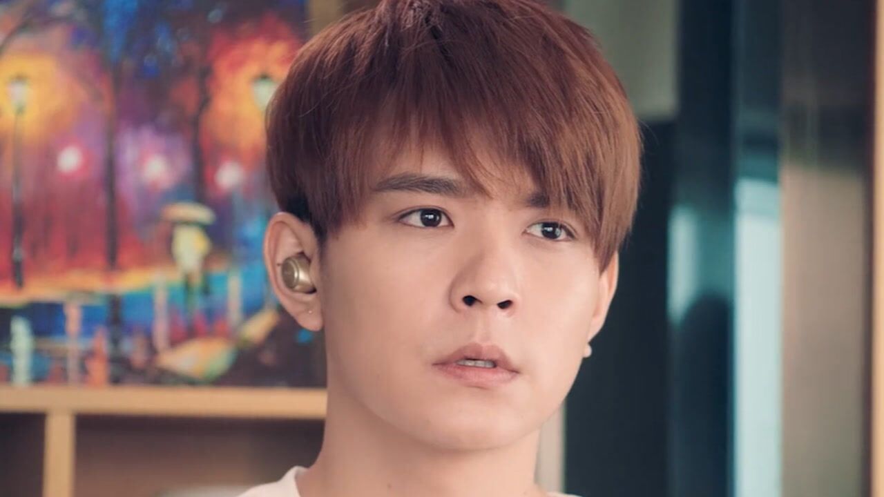 《龙日一你死定了2》第1集01:金淳熙打电话给静美想帮助静美换学校,静