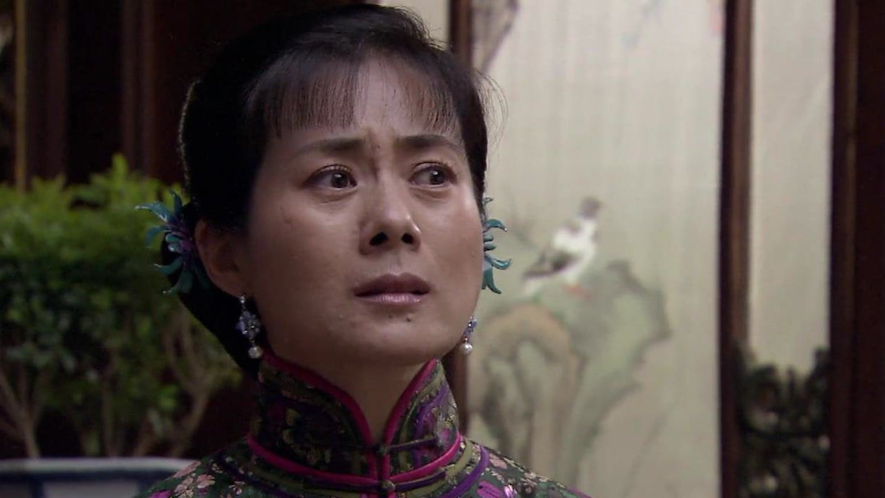 《铁梨花》第6集02:二奶奶偷取玉观音?事情到底是怎么回事