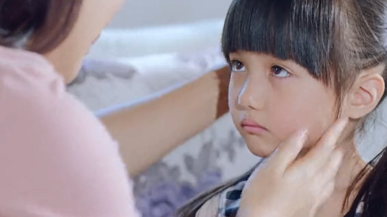 《好妻子》第17集01:李家瑜和蕊蕊终于相见,这一幕太感人了_高清1080p