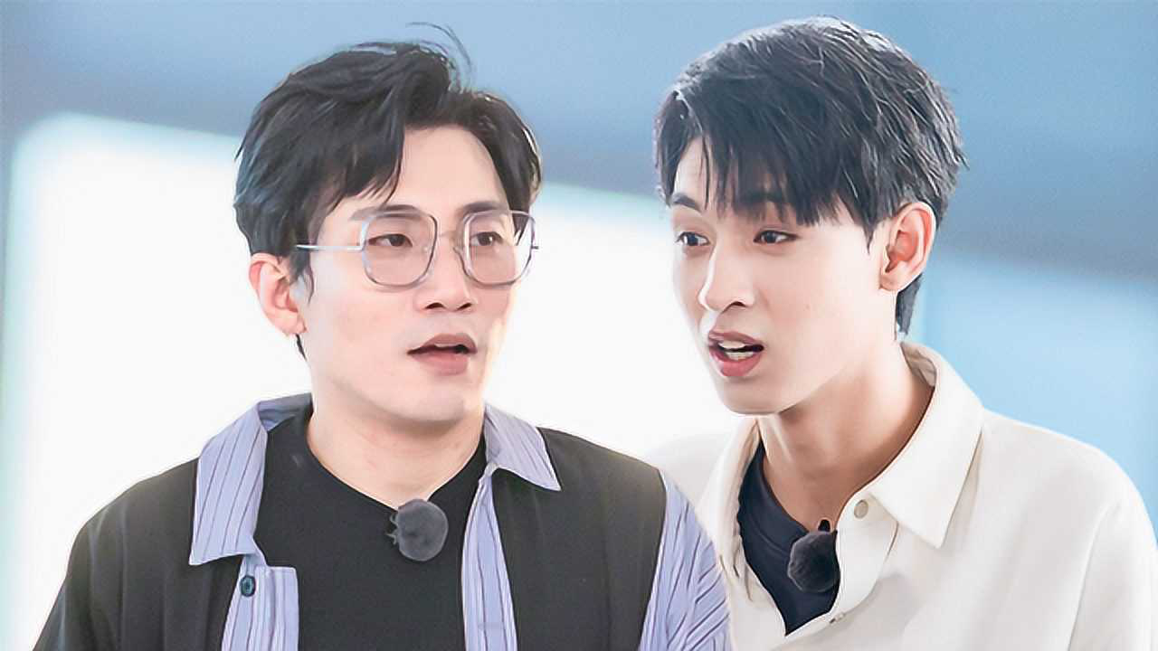 花絮:秦霄贤何九华"相爱相杀"的日常来了_综艺_高清1080p在线观看平台