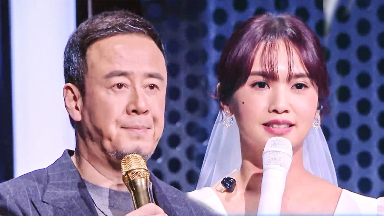 杨丞琳穿婚纱与杨坤合唱《萱草花》超感动