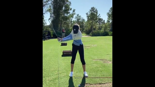 高尔夫球大赏 东京奥运冠军Nelly Korda挥杆慢动作集锦