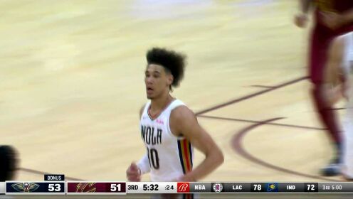 《NBA骑士》哈特突破分球 海斯球到人到接球完成双手暴扣